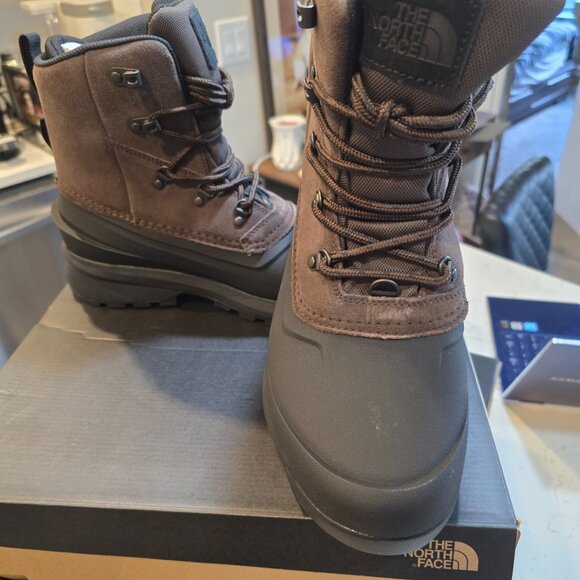 The North Face Chilkat V Lace Waterproof Mens Boots Coffee / Brown Mens 10 NEW - Picture 2 of 15